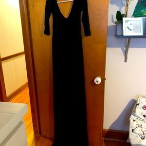 Black strapless maternity photo shoot dress